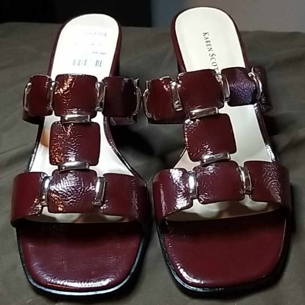 Karen Scott Darby Sandals
